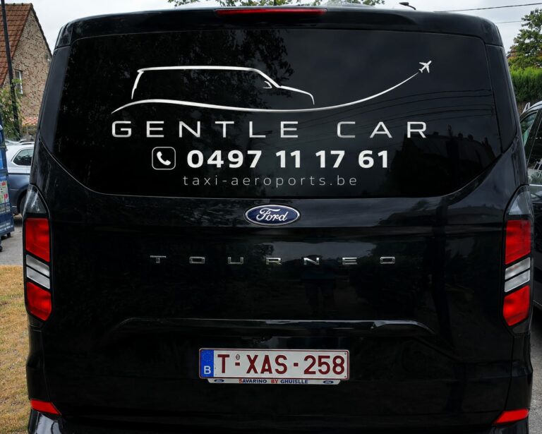 Gentle Car Service : Ford Tourneo Custom au lettrage Taxi Namur